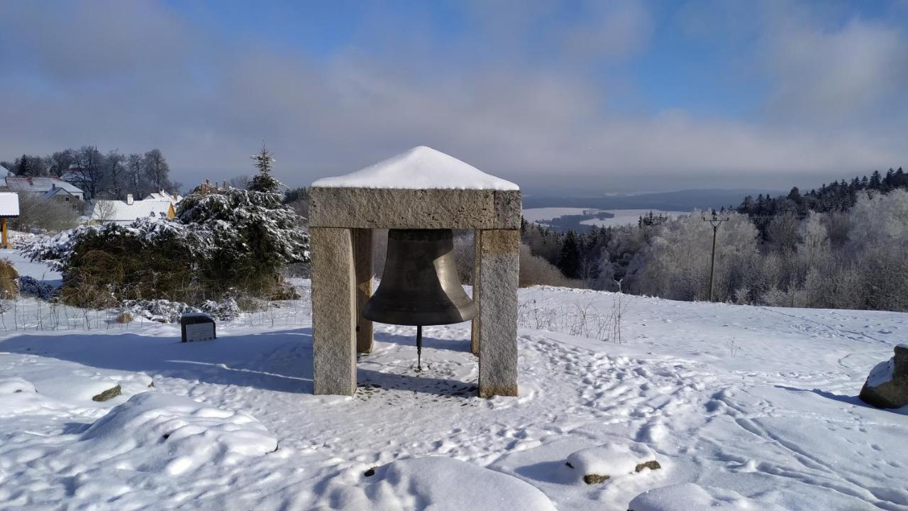 Penzion Zvon Horni Stropnice Bagian luar foto